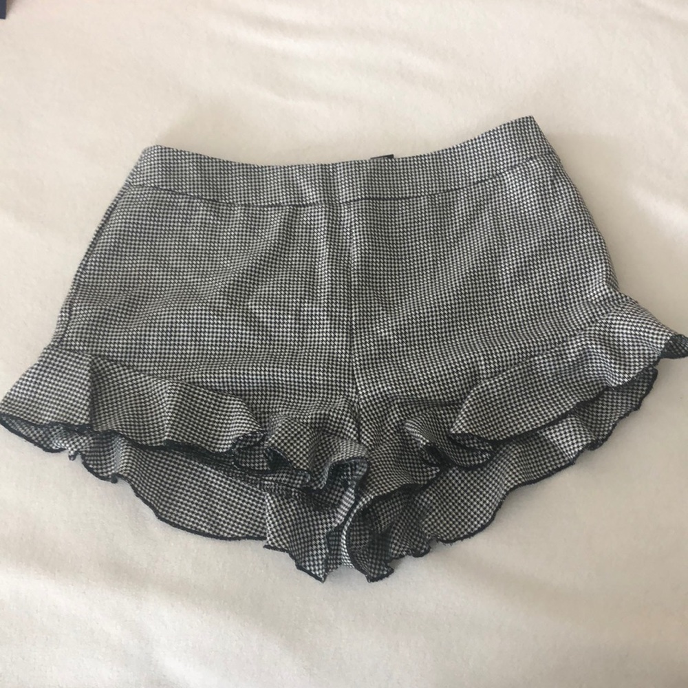 F21 flowy shorts